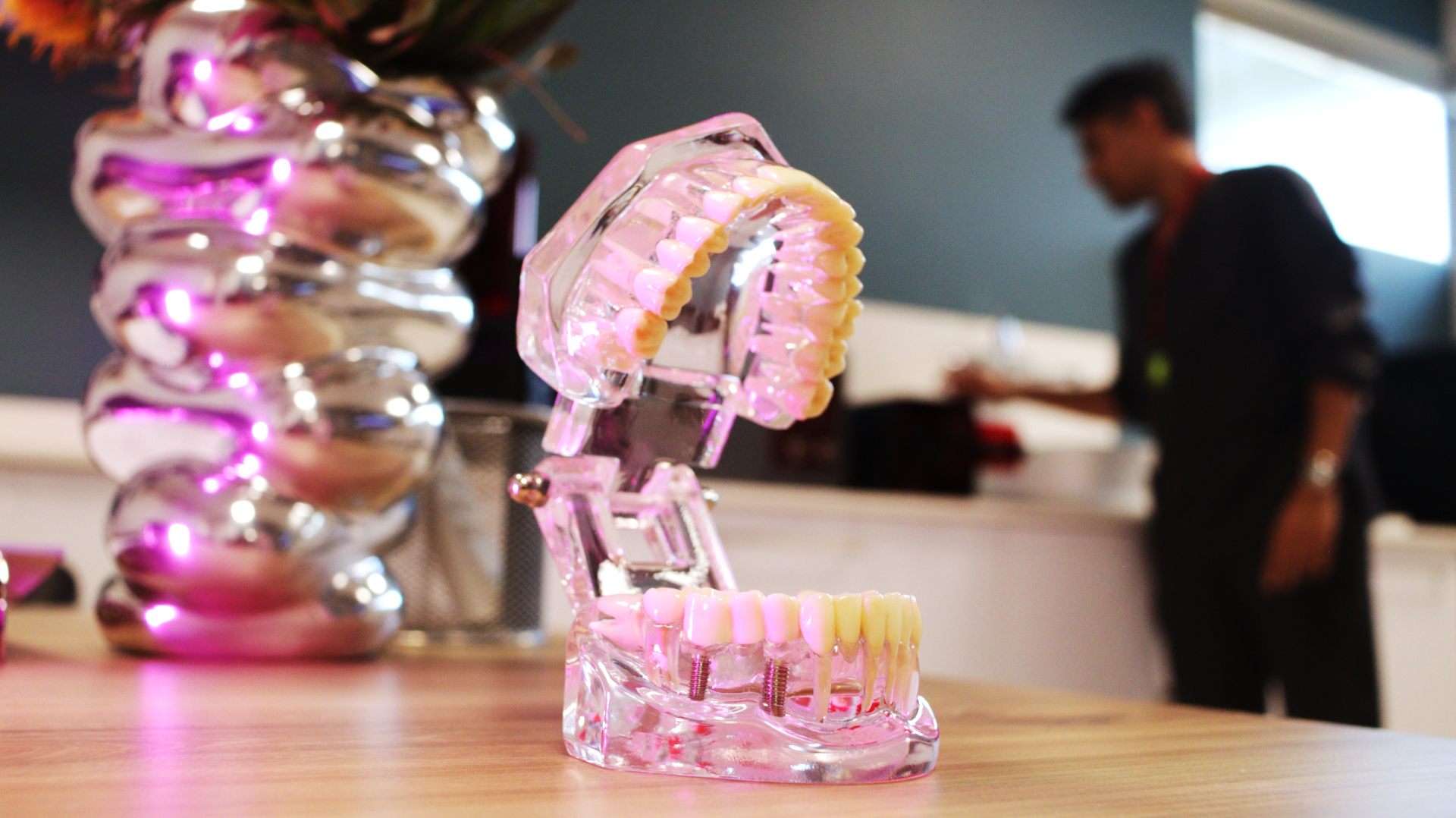 Resin and composite dental example